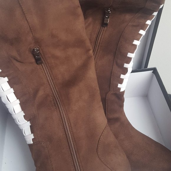 Herstar Football Style Boots Size 8 NWT - Picture 4 of 6